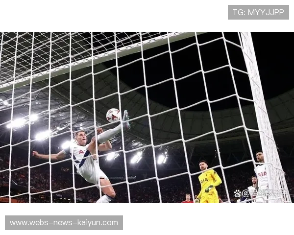 热刺防线协作到位